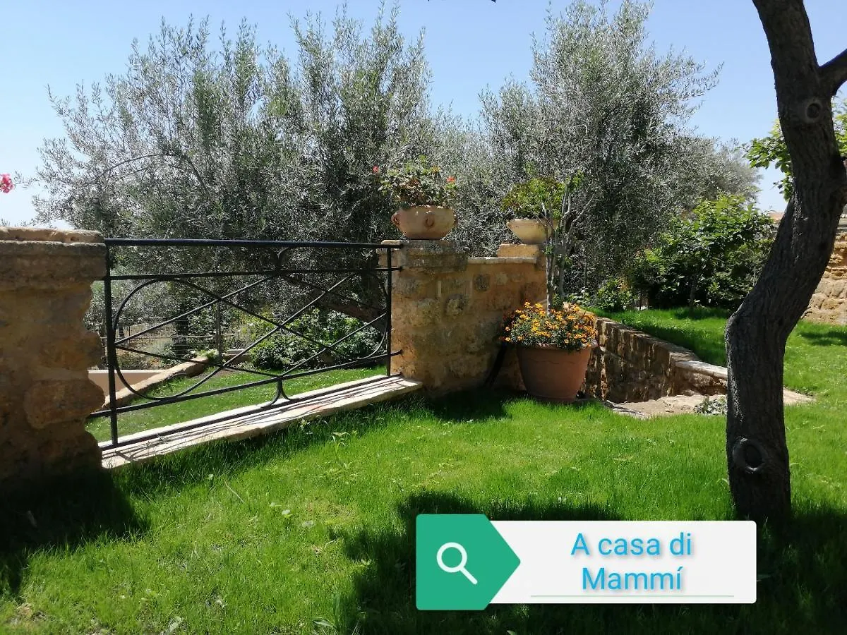 A Casa Di Mammi Nella Valle Dei Templi Agrigento 0*,  Italy